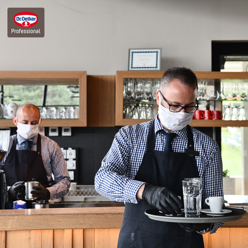 10 măsuri pentru protejarea personalului şi a clienţilor din restaurante